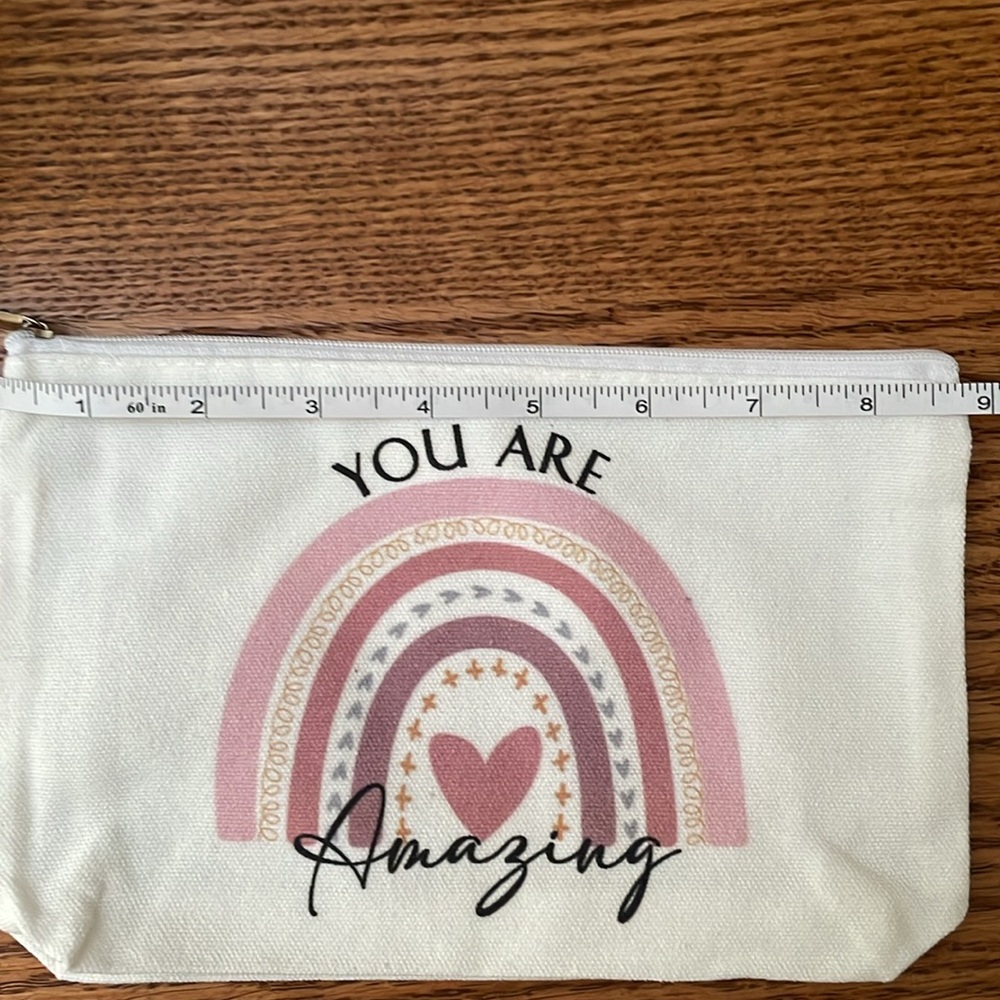 “You are Amazing” pouch NWOT Free with bundle - Picture 3 of 4